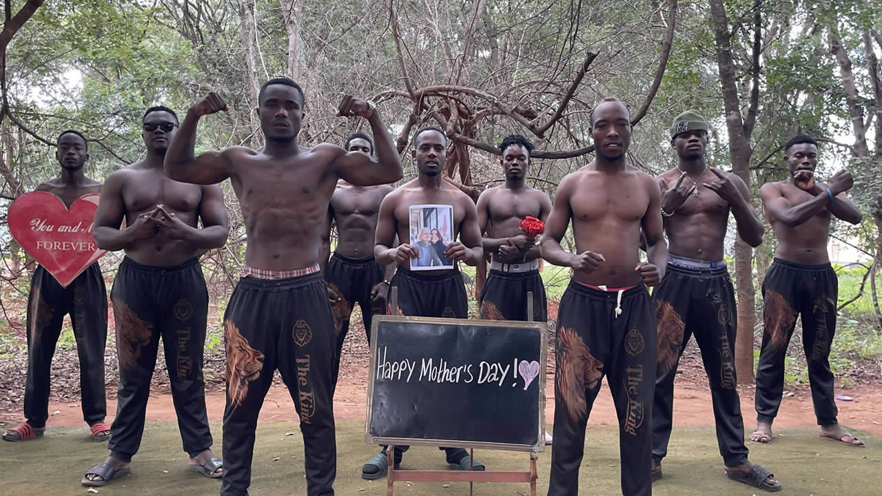 African Lion Team